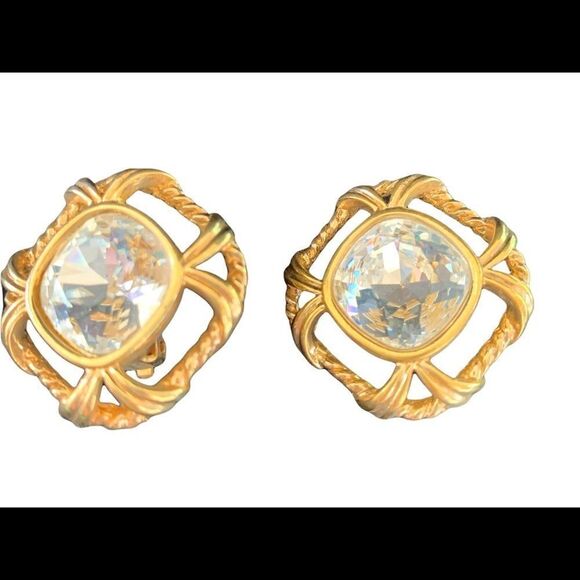 Vintage Swarovski Savvy gold huge crystal clip earrings, new on card - Picture 5 of 11
